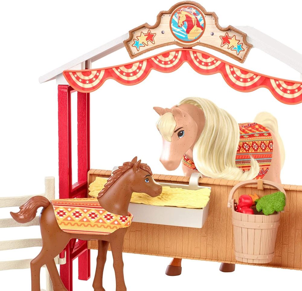 Spirit Untamed Stable Sweeties Playset