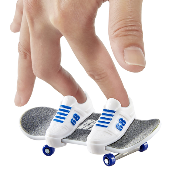Hot Wheels Skate Fingerboard & Skate Shoes Assorted