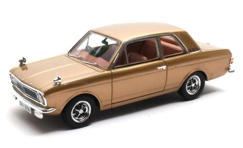 1966-70 FORD CORTINA MK II, SERIES II, LOTUS. AMBER GOLD.