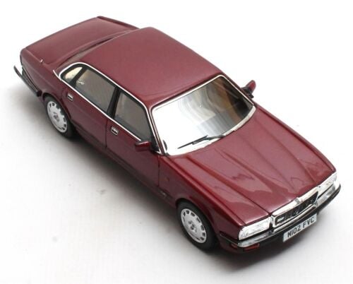 1 1991-94 JAGUAR XJR (XJ40) SALOON, METALLIC RED. ETA: NOVEMBER.