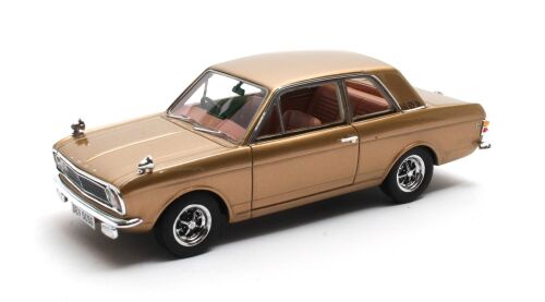 1 1966-70 FORD CORTINA MK II, SERIES II, LOTUS. AMBER GOLD. COLIN CHAPMAN'S