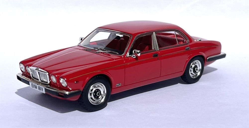 1985-95 JAGUAR XJ6 SERIES III, DAMSON RED.