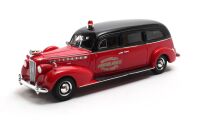 1940 PACKHARD-HENNEY FIRE DEPARTMENT AMBULANCE, BLACK OVER RED.