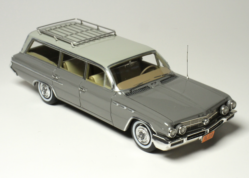 1 1962 BUICK STATION WAGON, TWO-TONE: FAWN MIST, ROOFRACK.