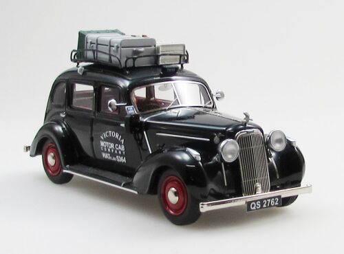 1 1938 HUMBER SUPER SNIPE, 6-LIGHT, TAXI WITH LUGGAGE. BLACK. LTD: 125.