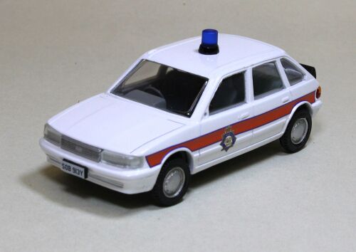 1982 AUSTIN MAESTRO POLICE CAR + DOOR MIRRORS.