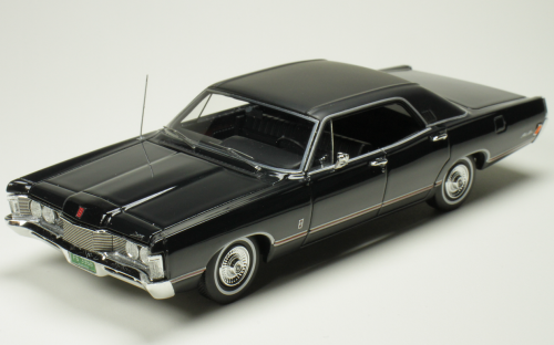 1 1968 MERCURY BROUGHAM SEDAN, BLACK.