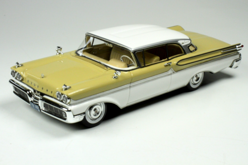 1 1958 MERCURY PARK LANE, MARBLE WHITE OVER MAYFAIR YELLOW.