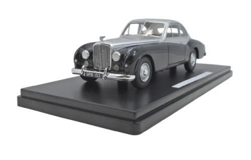 1 1952 BENTLEY R-TYPE COUPE, ABBOTT, SILVER OVER BLACK. NO REAR SPATS.LTD: 