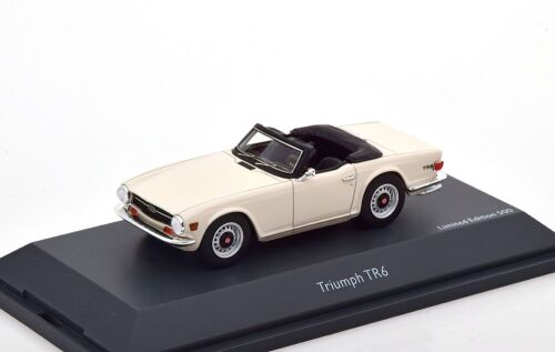 TRIUMPH TR6 TARGA ROOF, OPEN ROADSTER, WHITE.