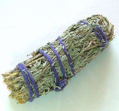 How to use a Smudge Stick