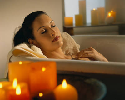 Illustrated instructions for a Healing and pain relief bath spell that you cast yourself
