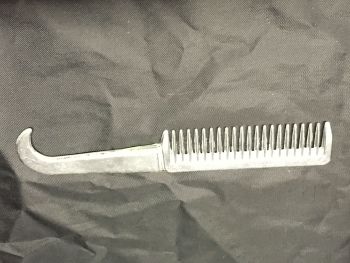 Metal  Comb With Pick