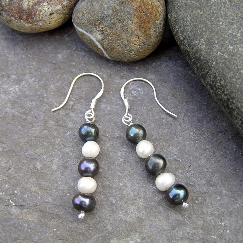 Silver Pearl Earrings - CCE6