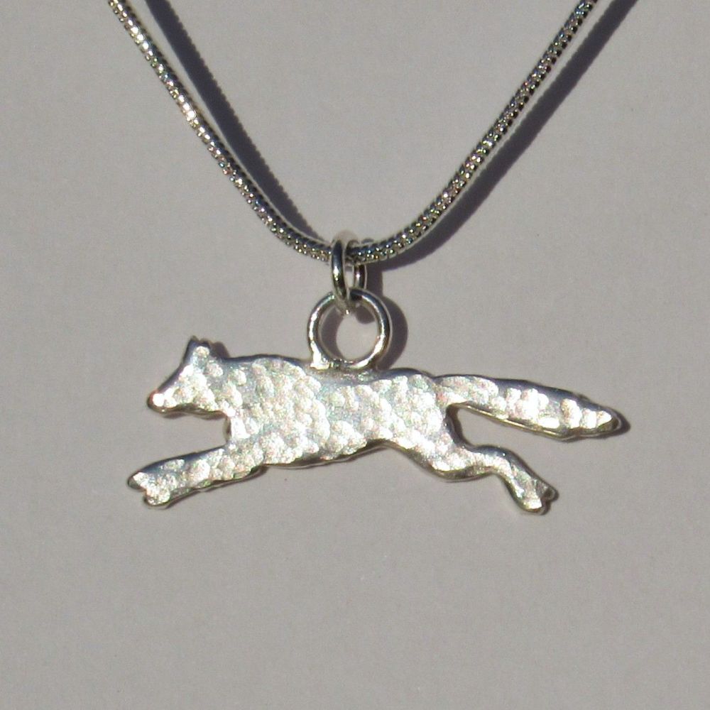 Hammered Silver Fox Pendant- HCP4