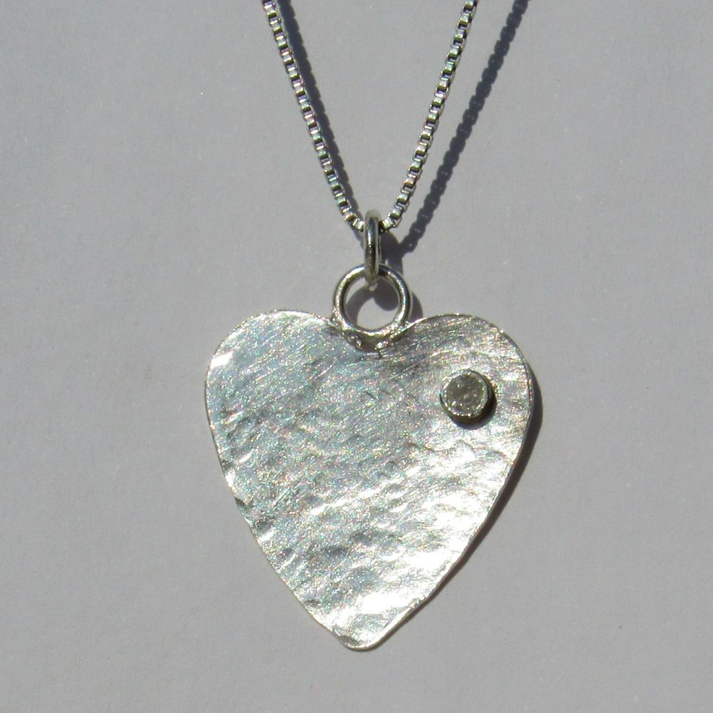 Diamond, Hammered  Silver Heart - JTAP18