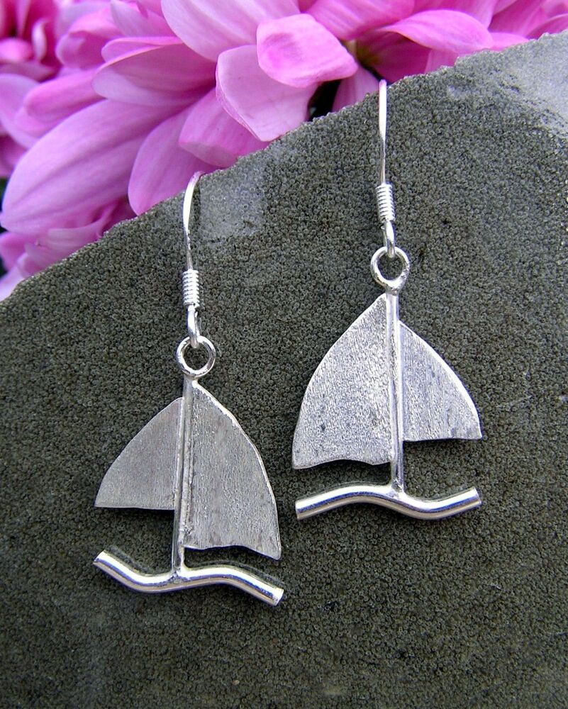 Boat Earrings - CCE5