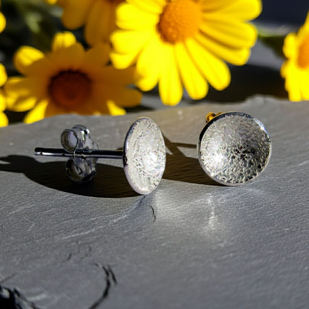 Textured Silver Disc Stud Earrings - DDE13
