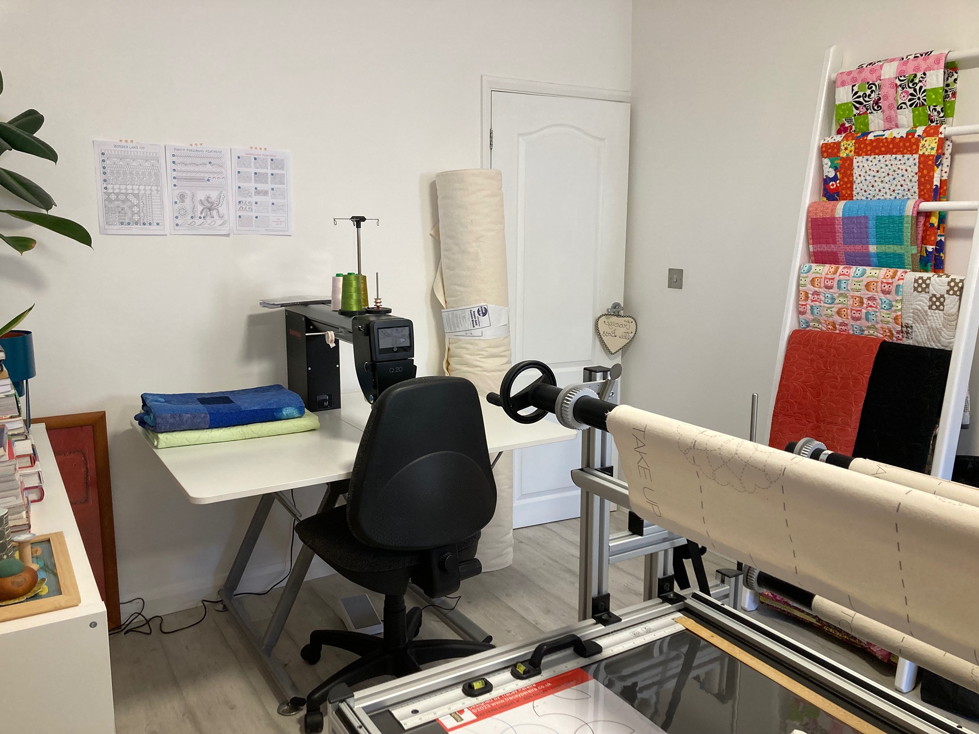 image of a sit down longarm quilting machine