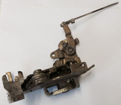 211 837 015H Door Lock Mechanism 74-79 Left