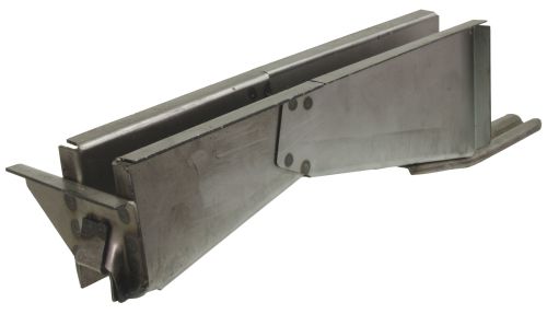 Outrigger & Jacking Point Combined, Centre Left 68-79. 211-703-119