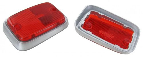 Rear Side Marker Lens Red & Silver 70-79. 211-945-363A