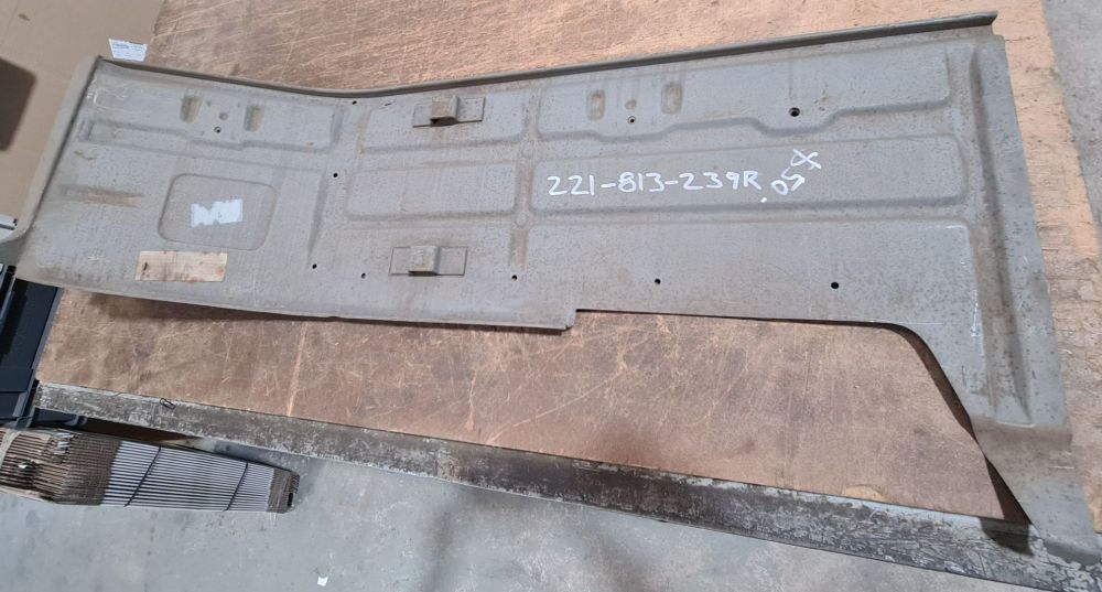 Rear corner panel inner 221-813-239R