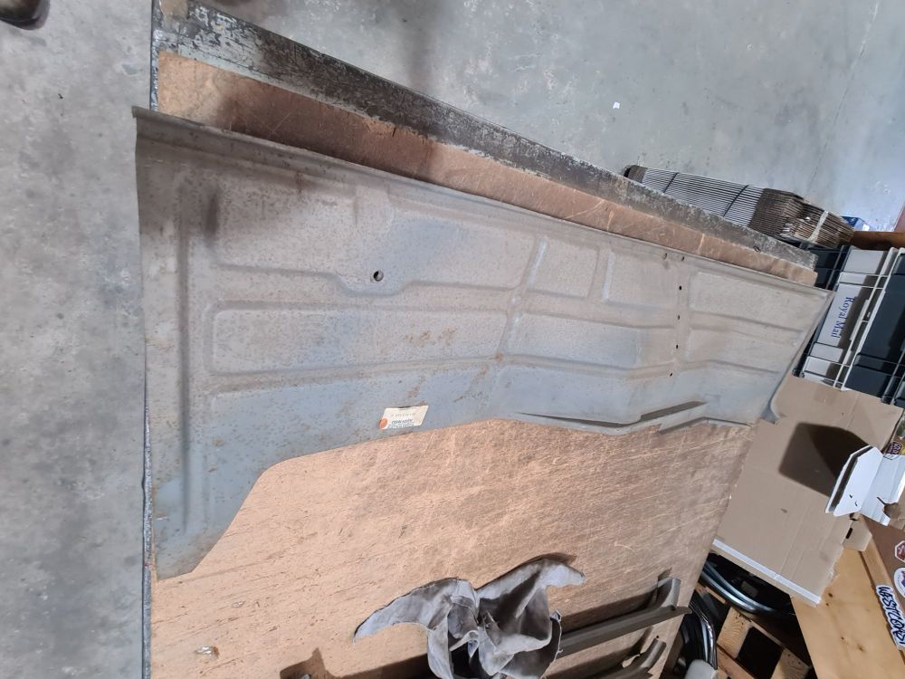 Rear corner panel inner Right 221-813-240K