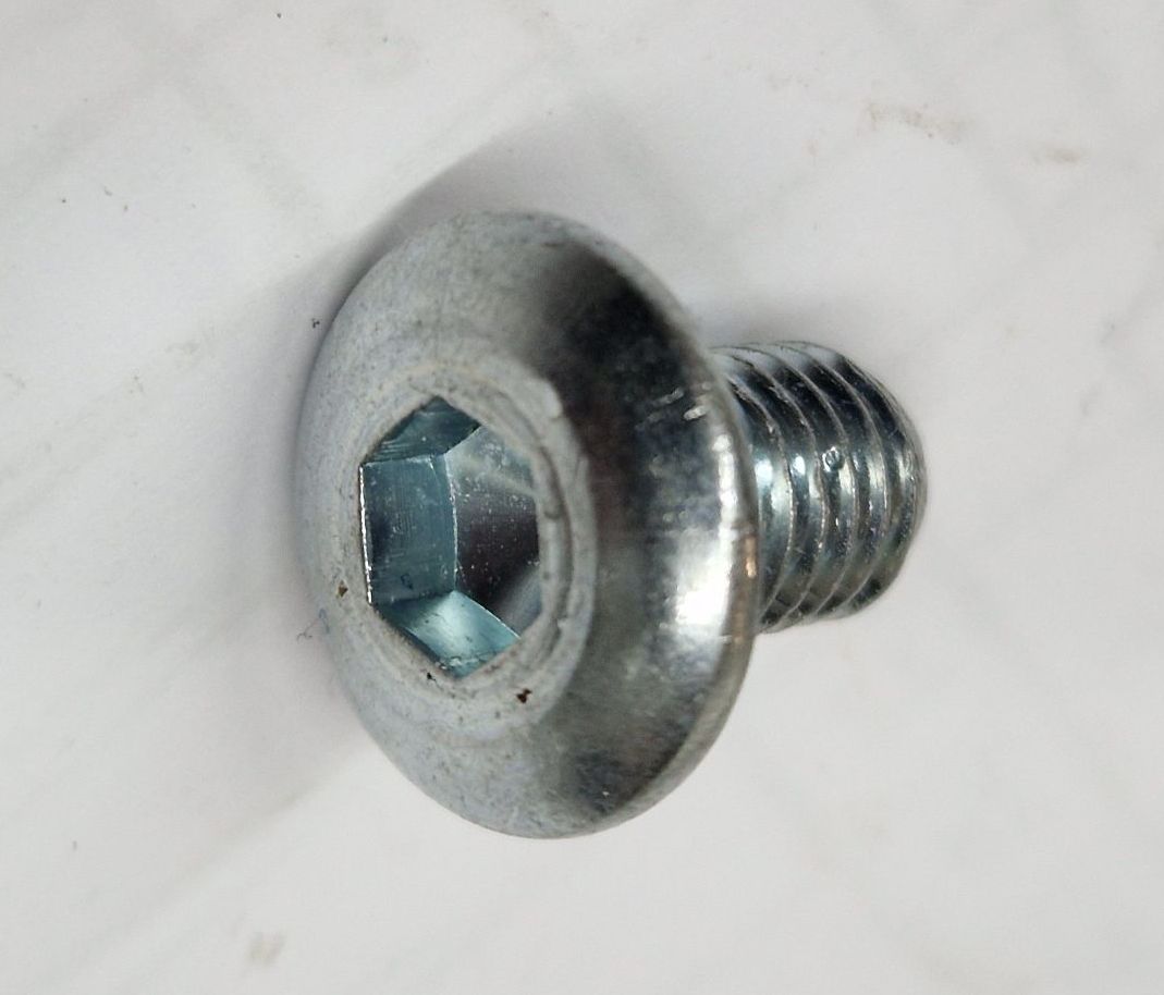 Tailgate Striker Plate Screw 72-79.   211-829-221E S