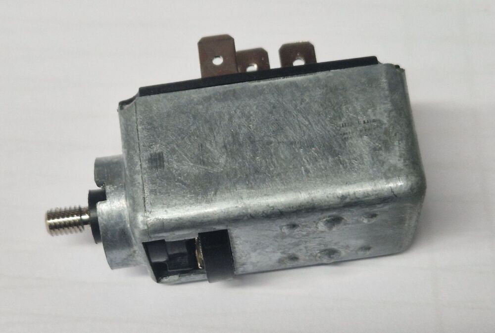 Headlight Switch 68-79.   211-941-531E