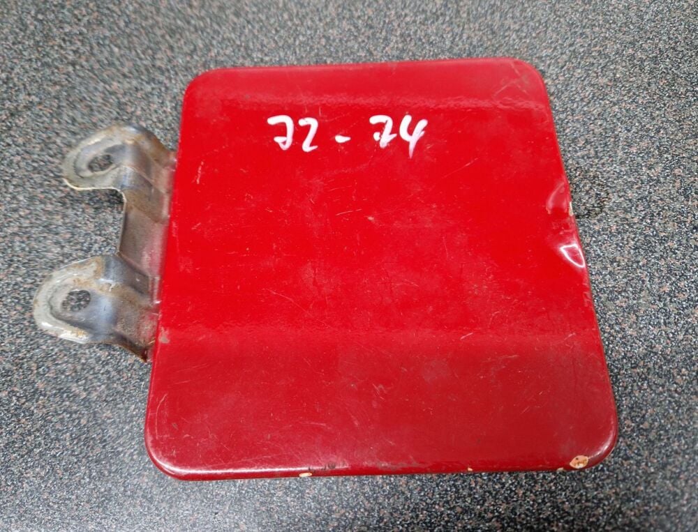 Fuel Flap 2 Very nice used 72-73   211829605C