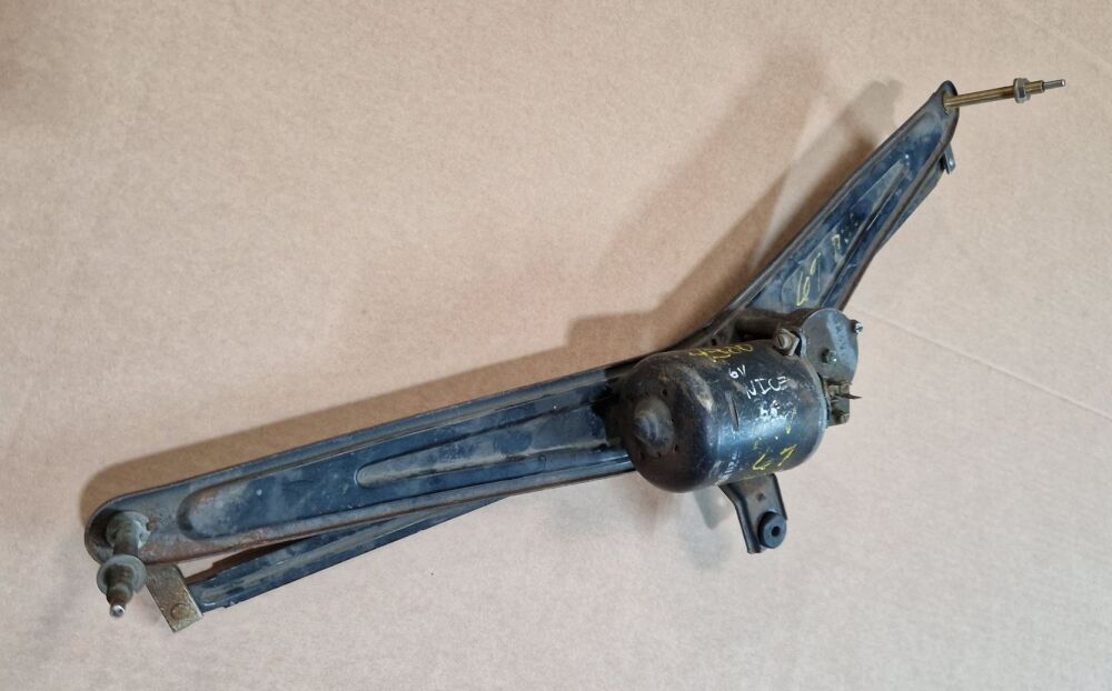 Good Used Complete Wiper Motor Assembly  6 Volt 1966-1967     211-955-111Q