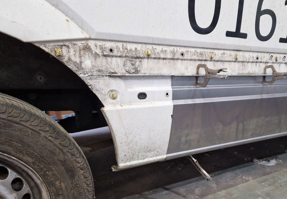 Volkswagen Crafter Side Panel Repair Infront of Rear Wheel Mercedes Sprinter 2007-2016  SCHLT008