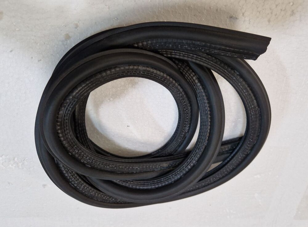 Dormobile Skylight Seal 68-79.   211-817-008