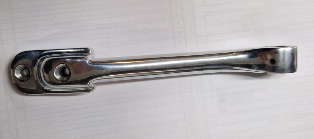 Rear Luggage Bar Upright Centre.    241-853-461