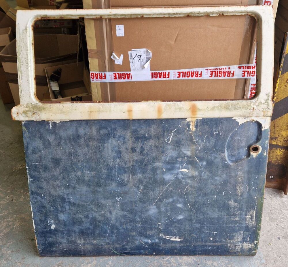 Good Used Sliding Door LHD 68-70