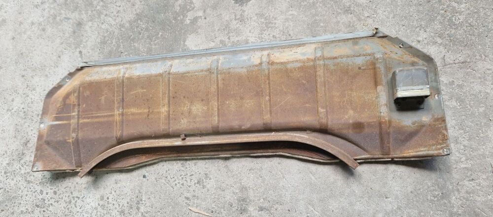 Engine Bay Firewall Partition 211-801-605C