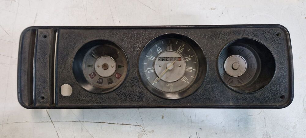 Dash Speedo Cluster RHD MPH 1970. 211-957-621GKL