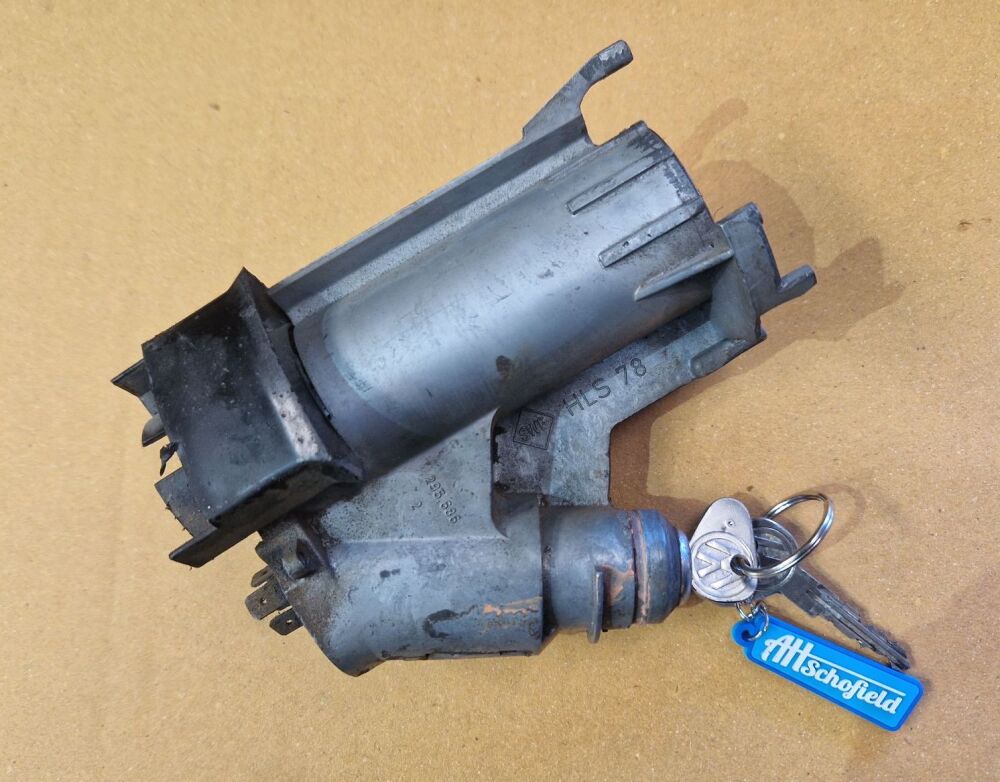 Complete Good used Ignition Housing 74-79.   211-905-851BH