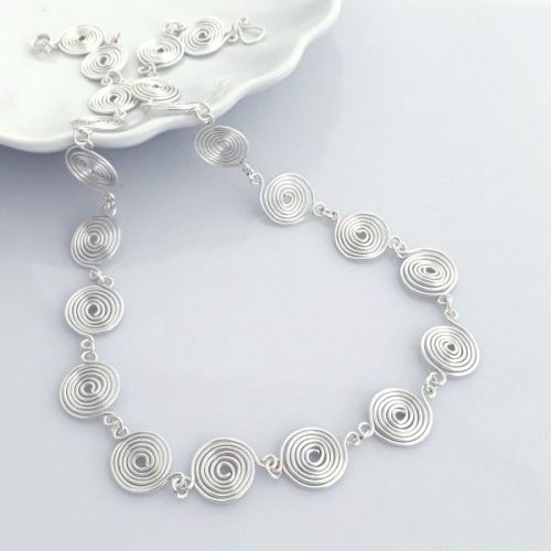 Closed Spiral Necklace