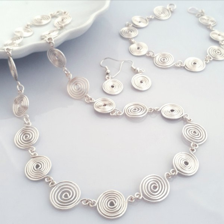 1 Open and Closed Spiral Set Necklace, Bracelet and Earrings