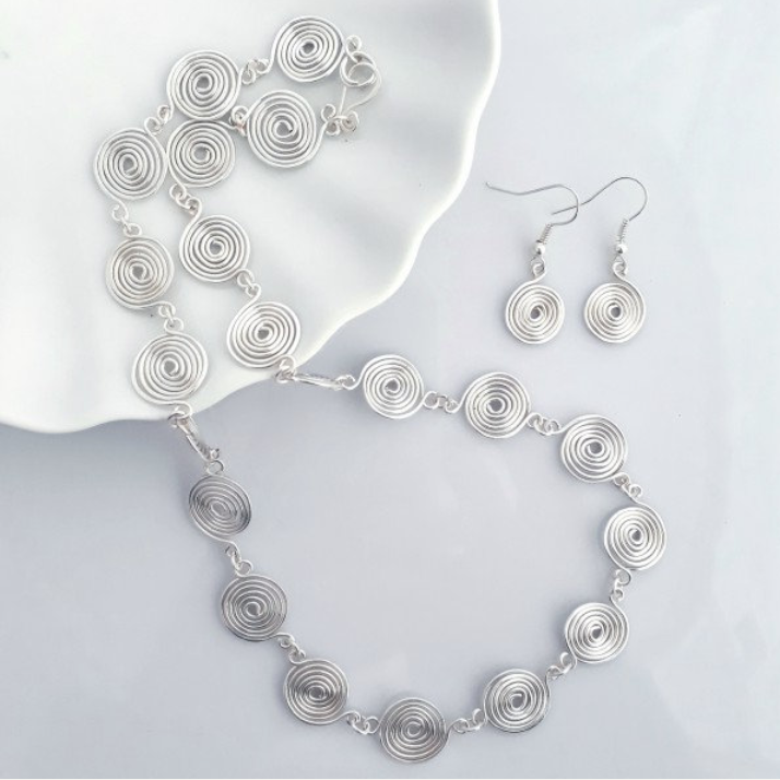 3 Closed spiral Set Necklace and Earrings 