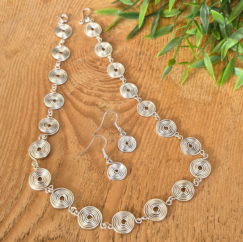 3 Closed spiral Set Necklace and Earrings