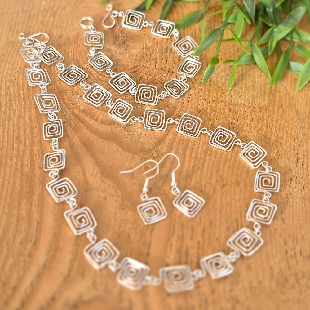 Squares Silver Spiral Set Necklace Bracelet and Earrings