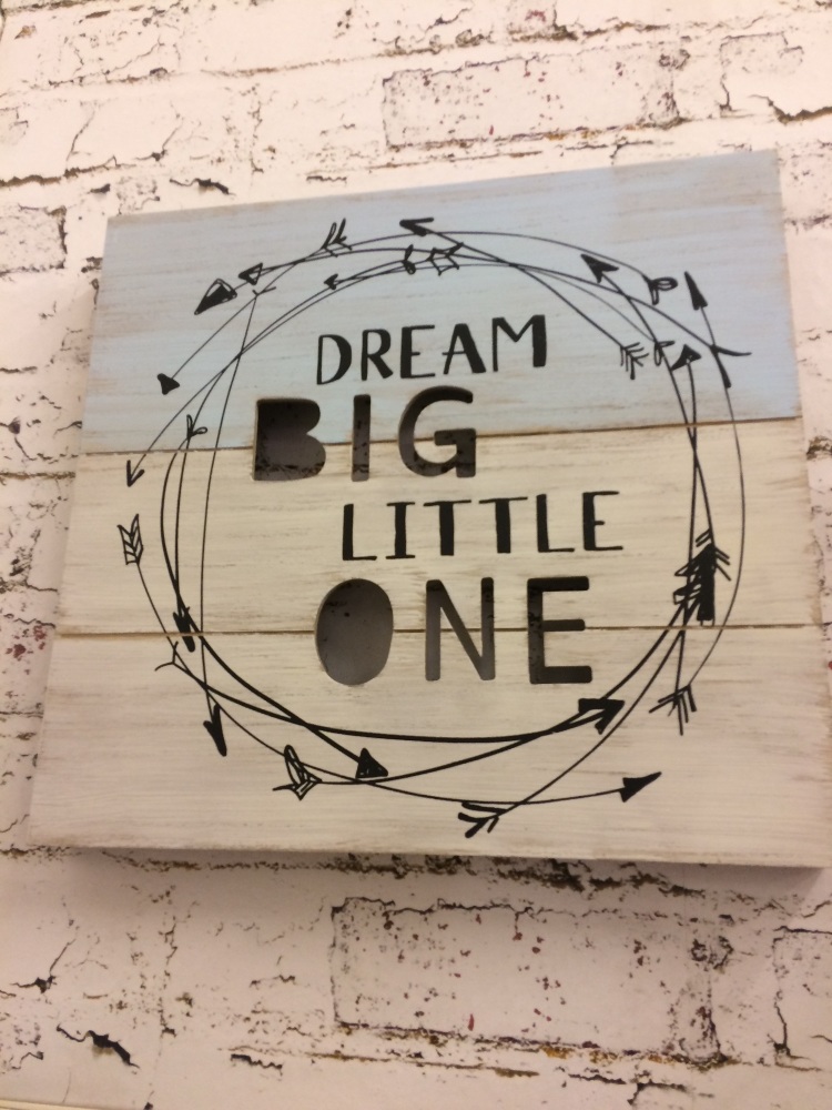 dream big little one wall hanging