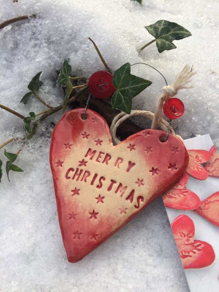 Red Hanging Heart - Addurn Nadolig coch
