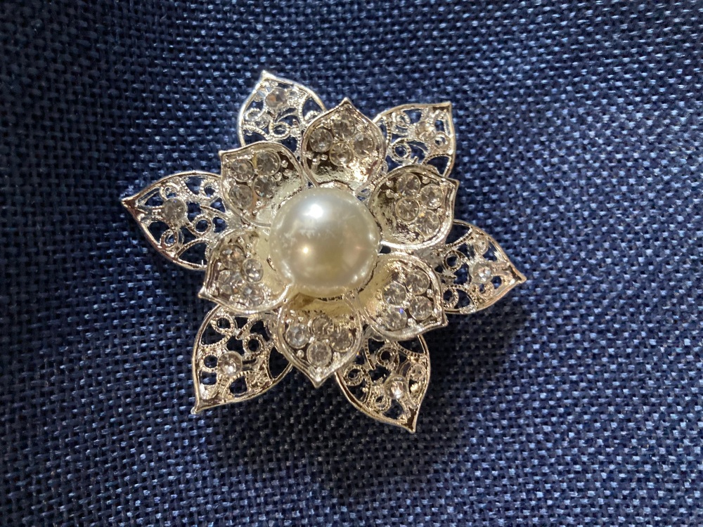 Flower Brooch with single pearl centre