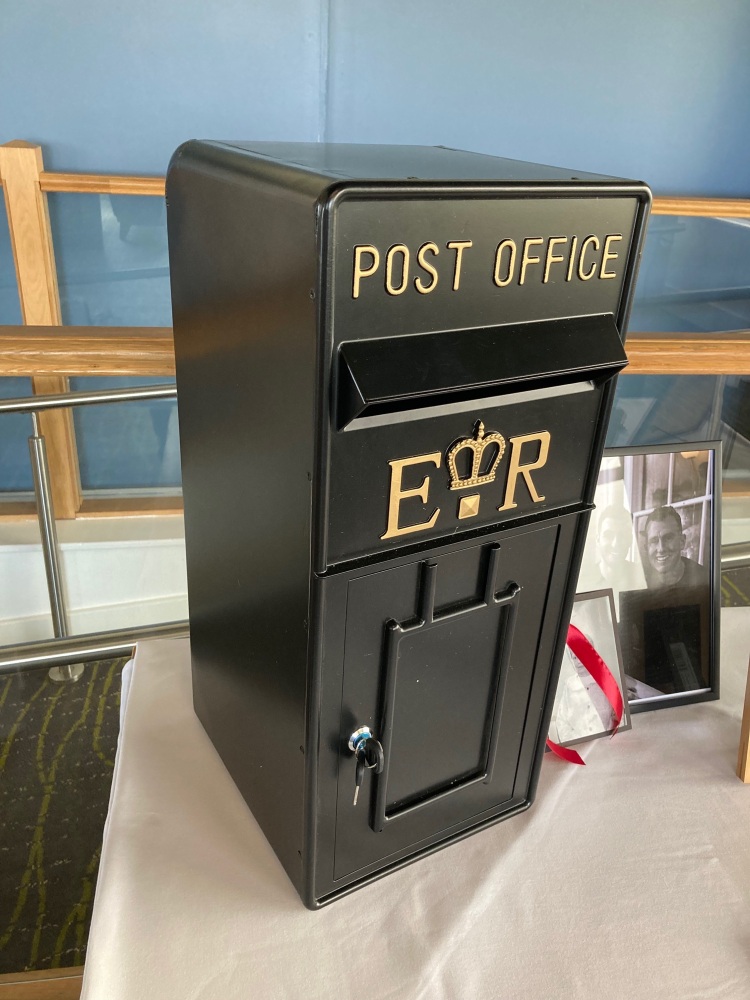 Traditional Style Table Top Post Box Black