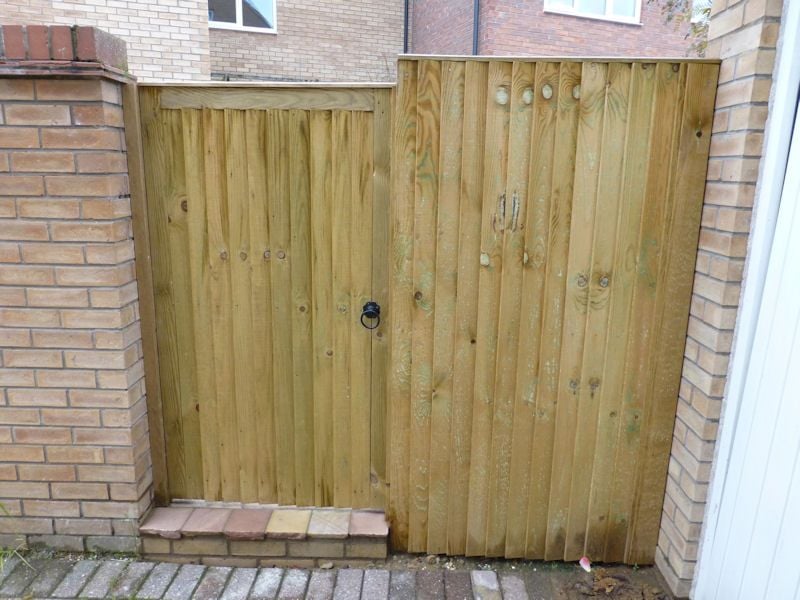 gate
