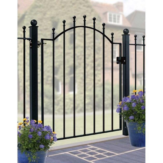 Windsor Scroll  Iron Gate